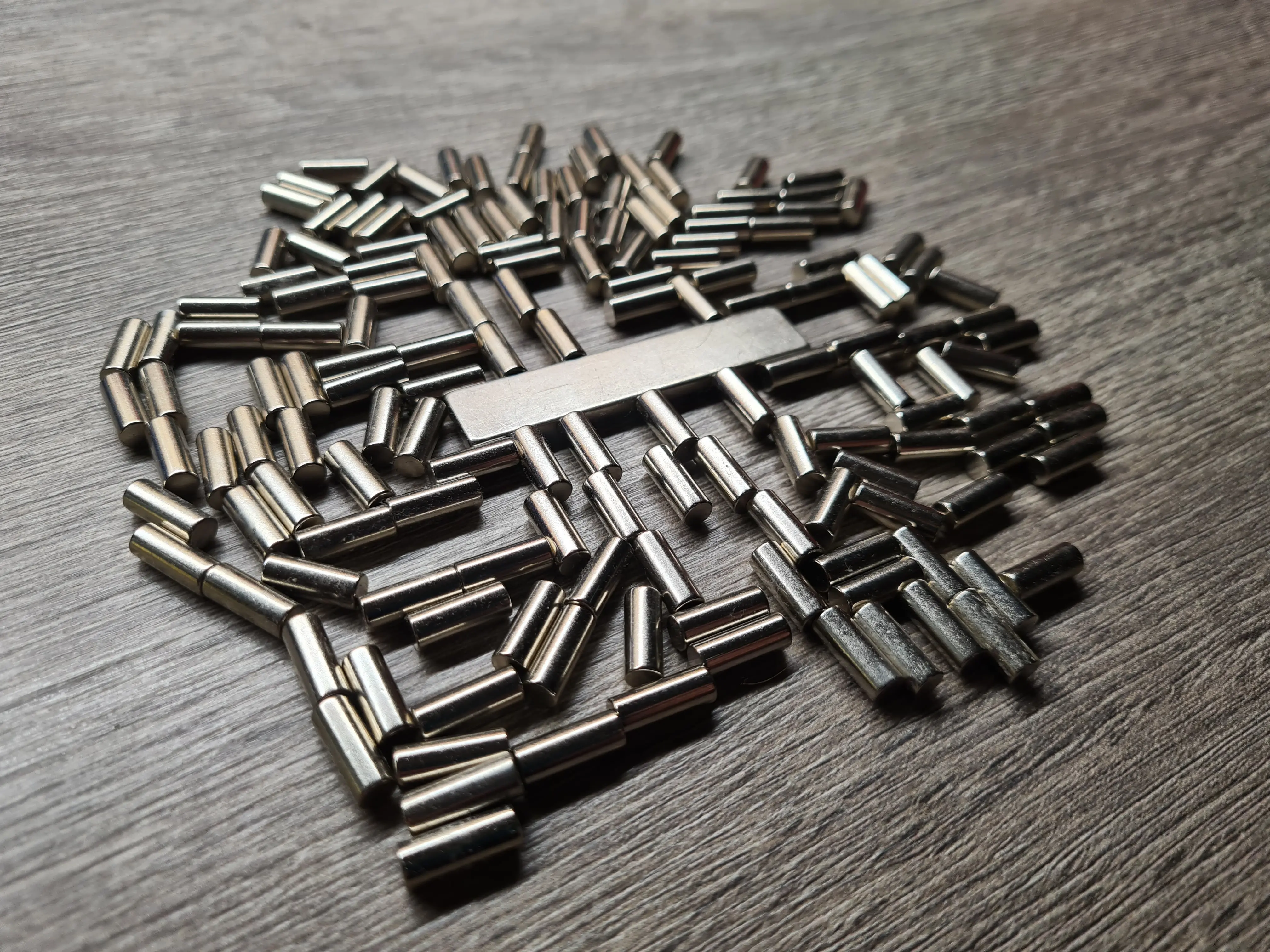 Many Neodymium Pickup Mangets