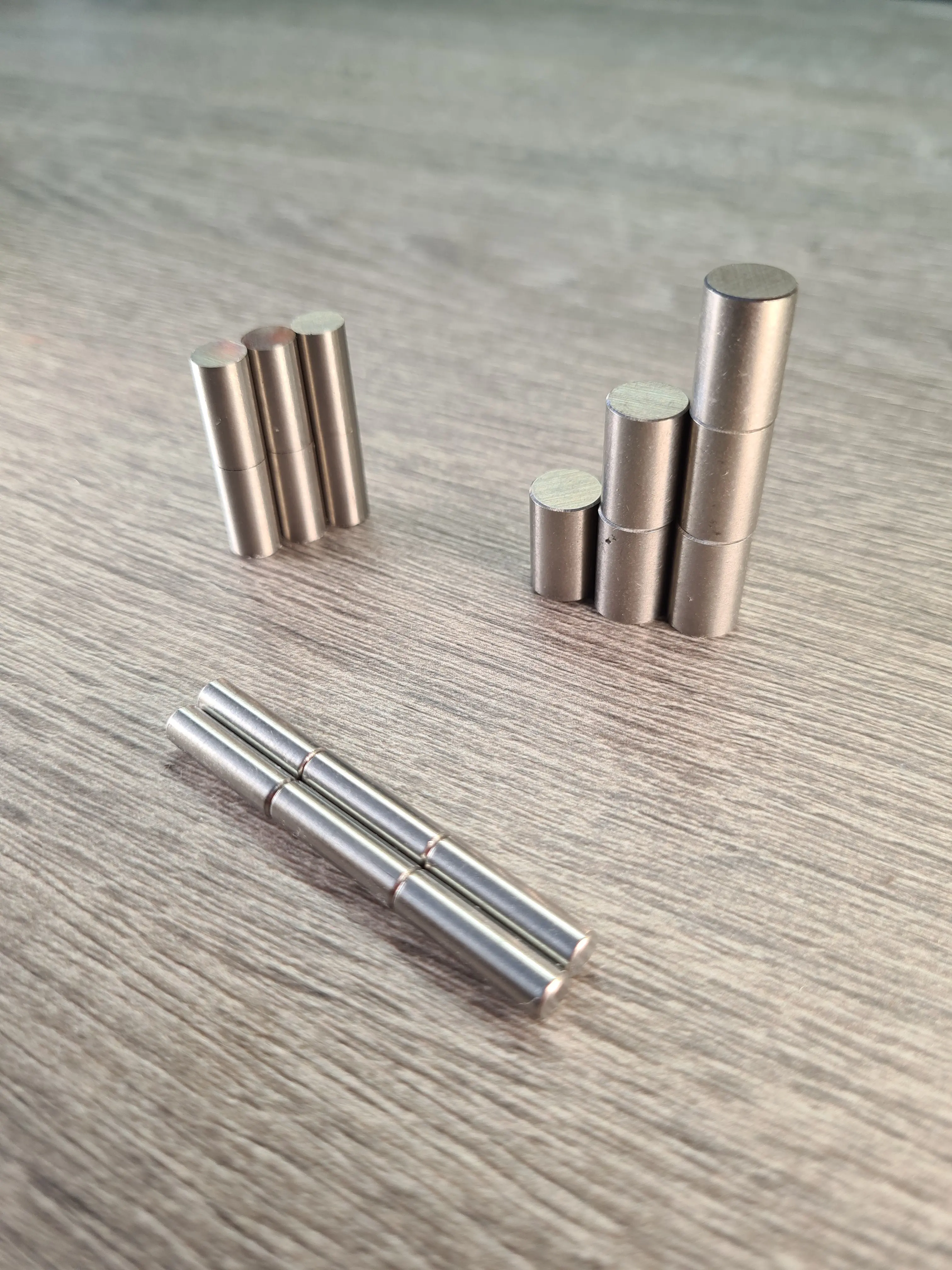 Cylindrical Pickup Magnet Rods